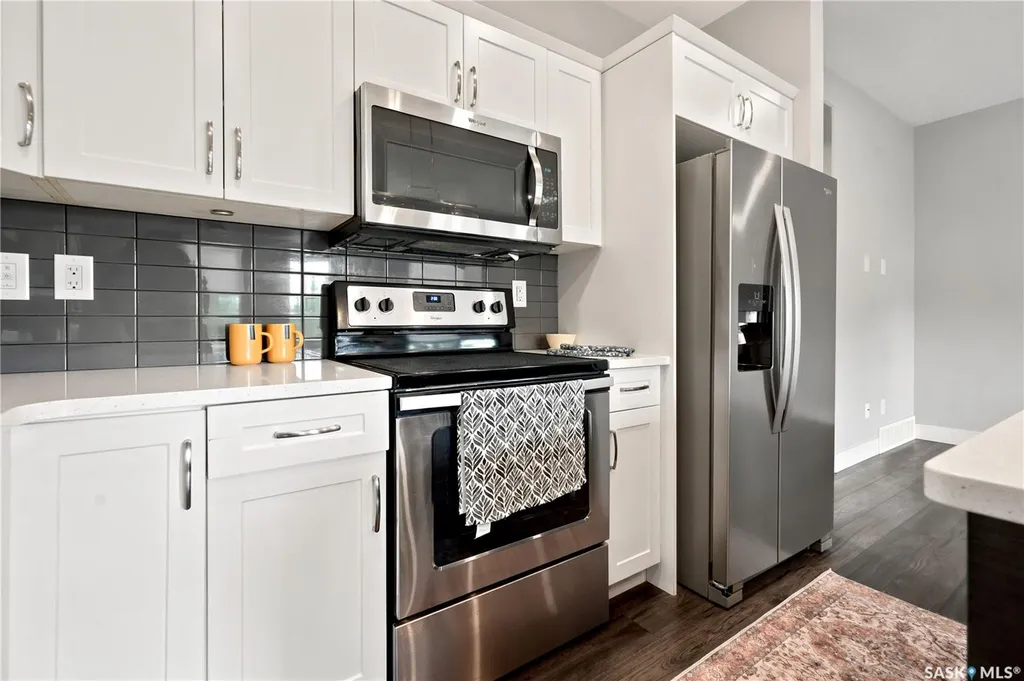 115 Veltkamp Crescent Saskatoon SK S7T 0T7