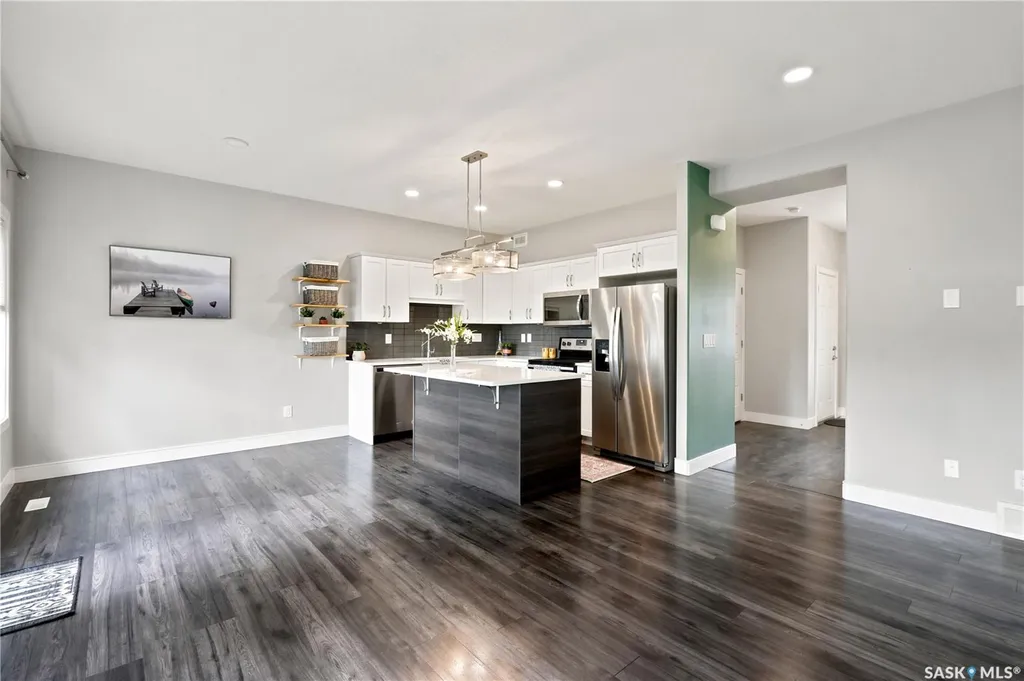115 Veltkamp Crescent Saskatoon SK S7T 0T7