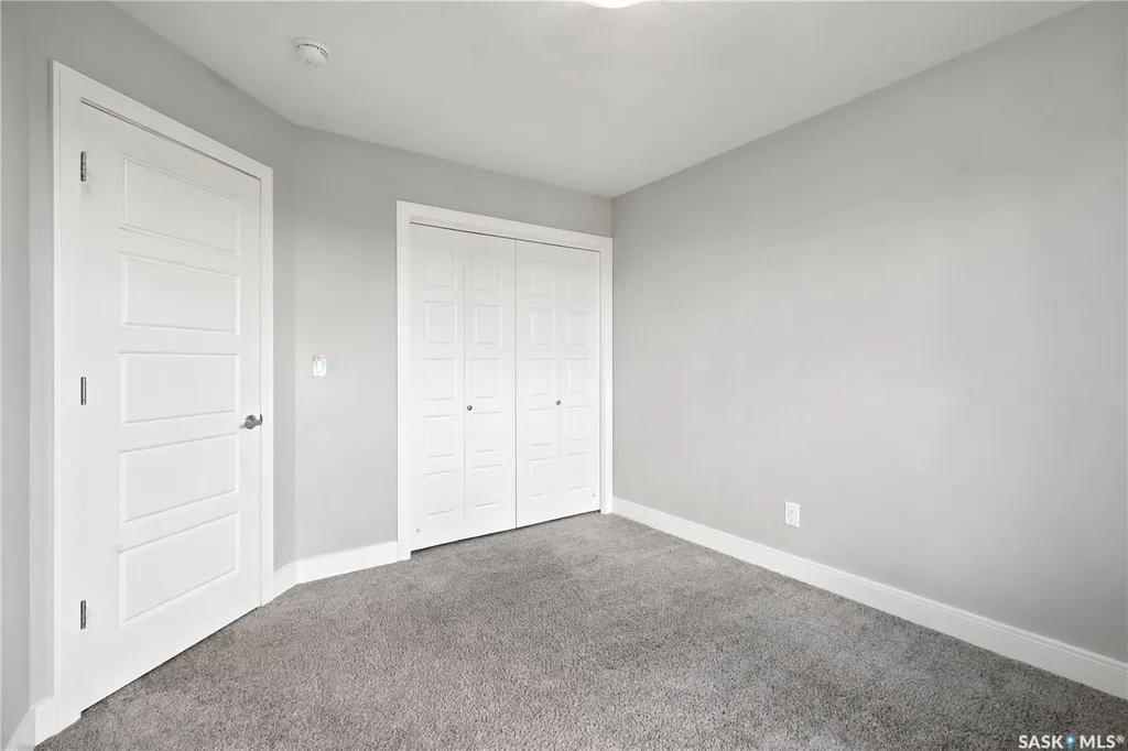 115 Veltkamp Crescent Saskatoon SK S7T 0T7