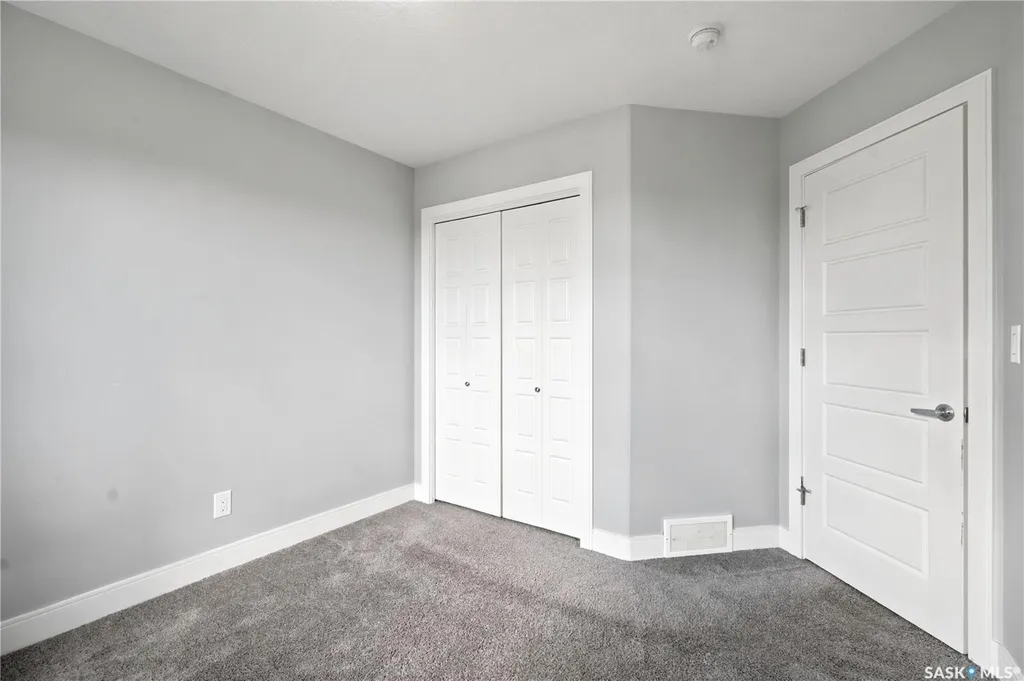 115 Veltkamp Crescent Saskatoon SK S7T 0T7