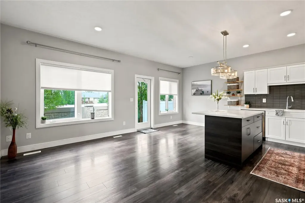 115 Veltkamp Crescent Saskatoon SK S7T 0T7