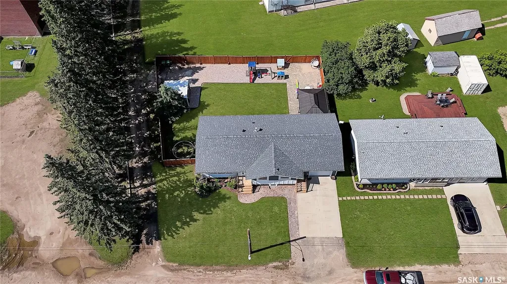 303 3rd Avenue E Debden SK S0J 0S0