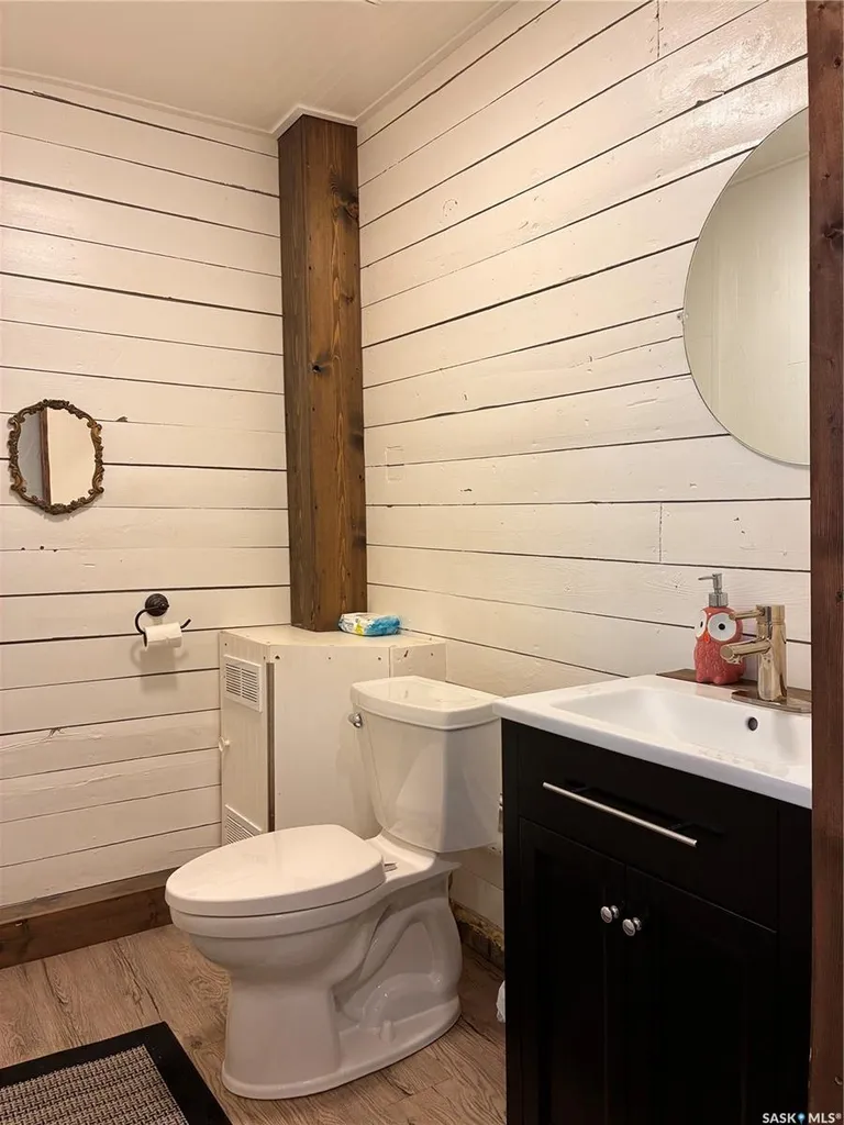314-316 1st Avenue E Nipawin SK S0E 1E0