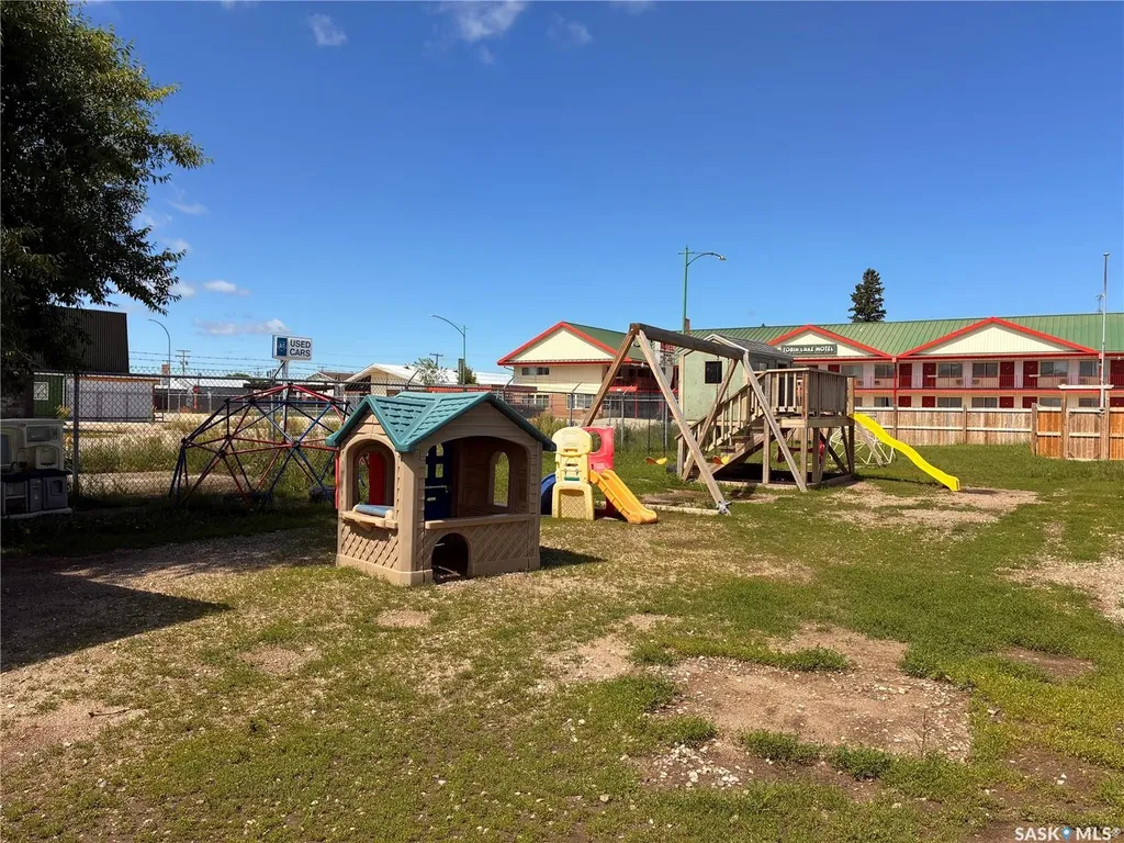 314-316 1st Avenue E Nipawin SK S0E 1E0
