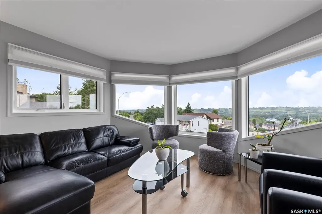 270 Prospect Crescent Lumsden SK S0G 3C0