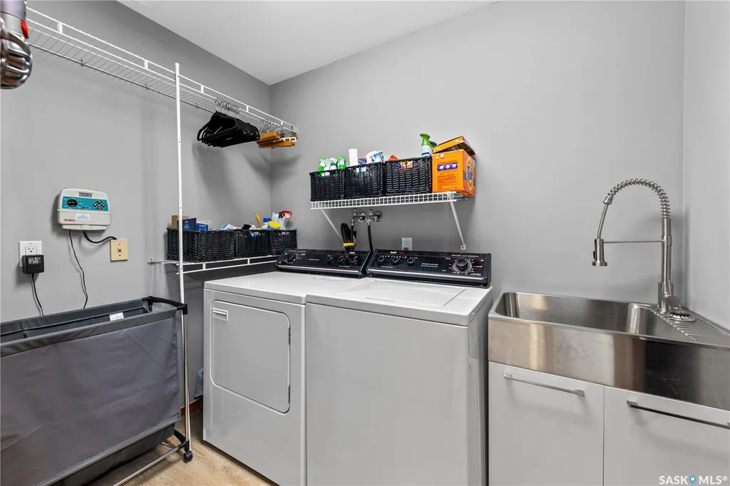 270 Prospect Crescent Lumsden SK S0G 3C0