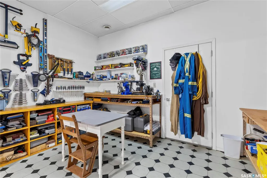 270 Prospect Crescent Lumsden SK S0G 3C0