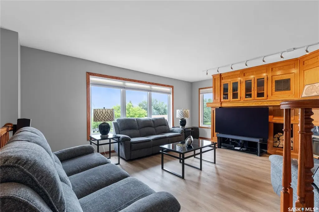 270 Prospect Crescent Lumsden SK S0G 3C0