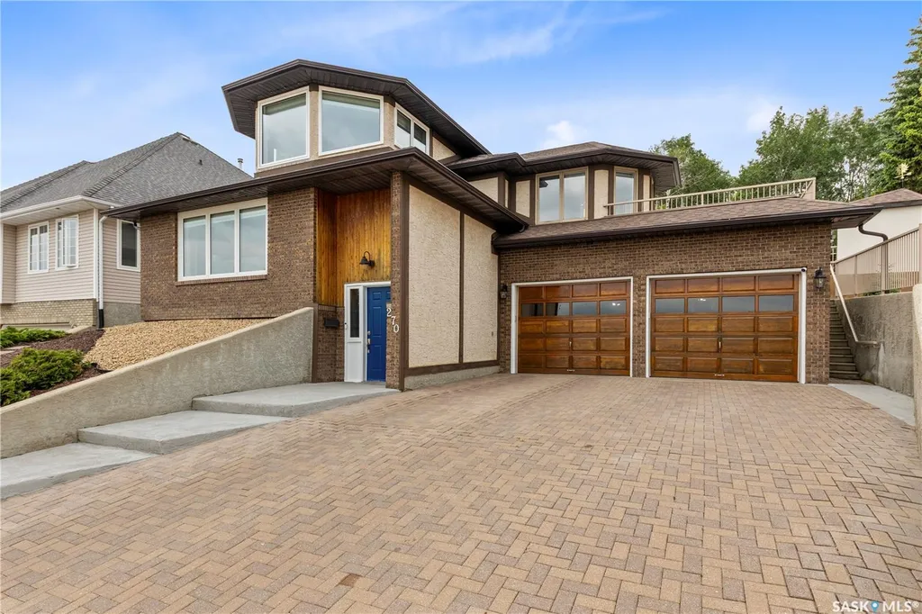 270 Prospect Crescent Lumsden SK S0G 3C0