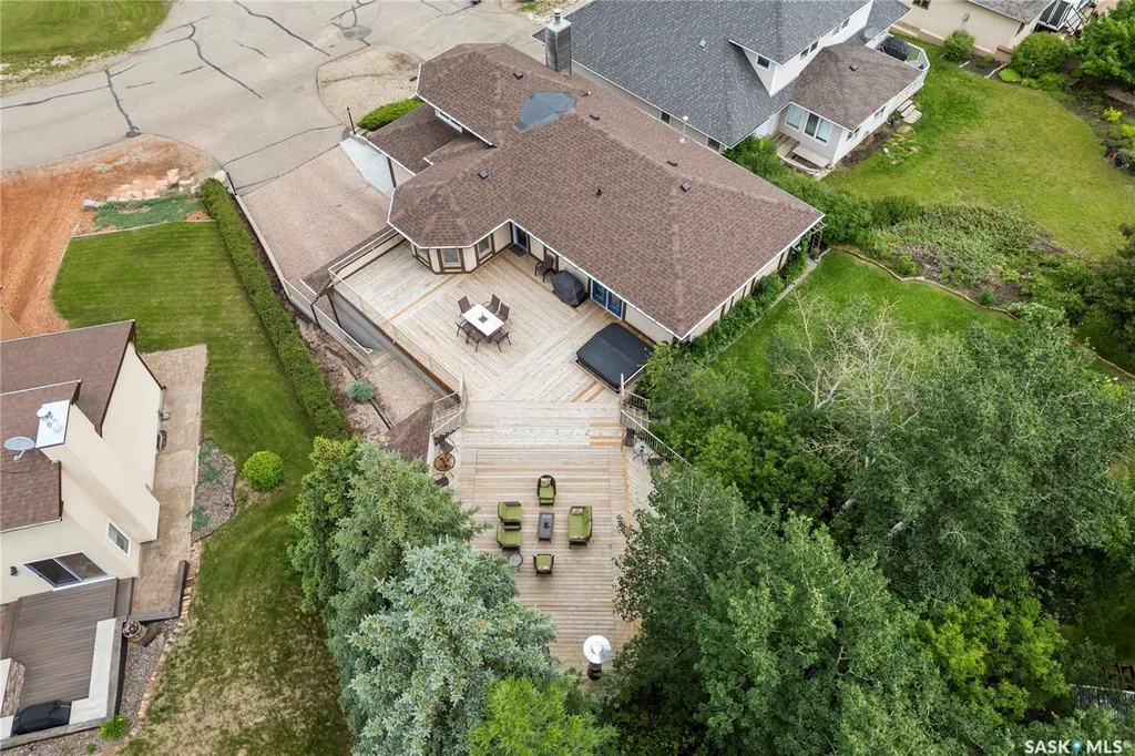 270 Prospect Crescent Lumsden SK S0G 3C0