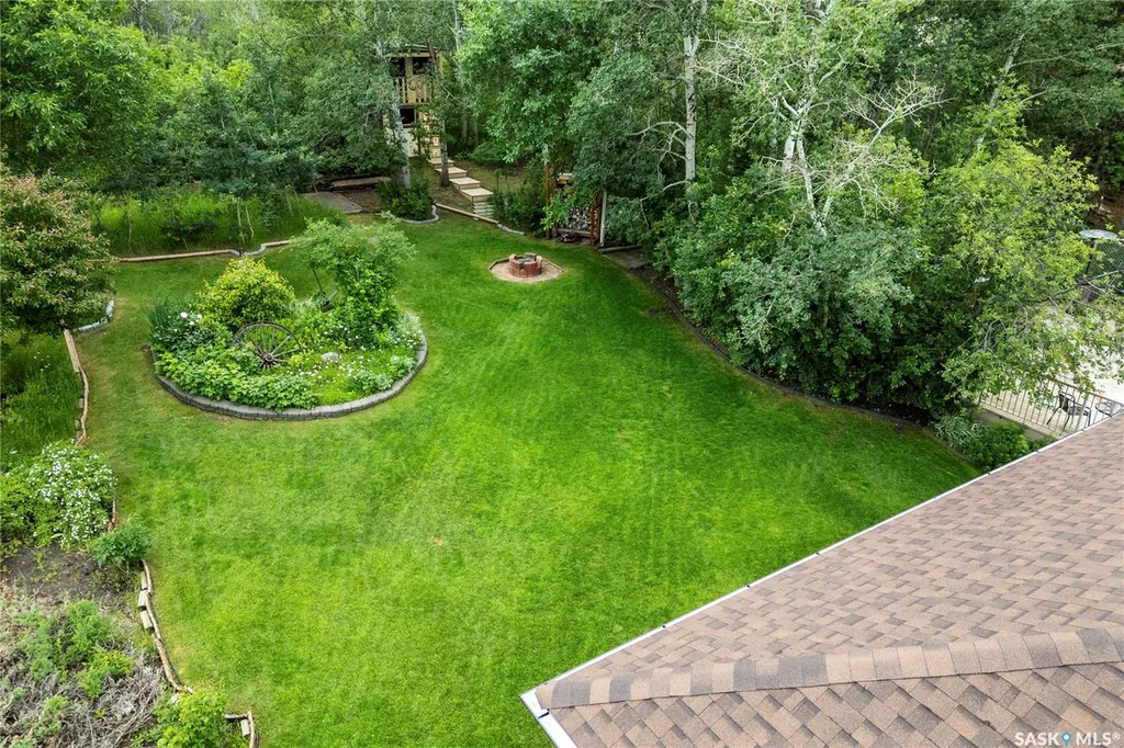 270 Prospect Crescent Lumsden SK S0G 3C0