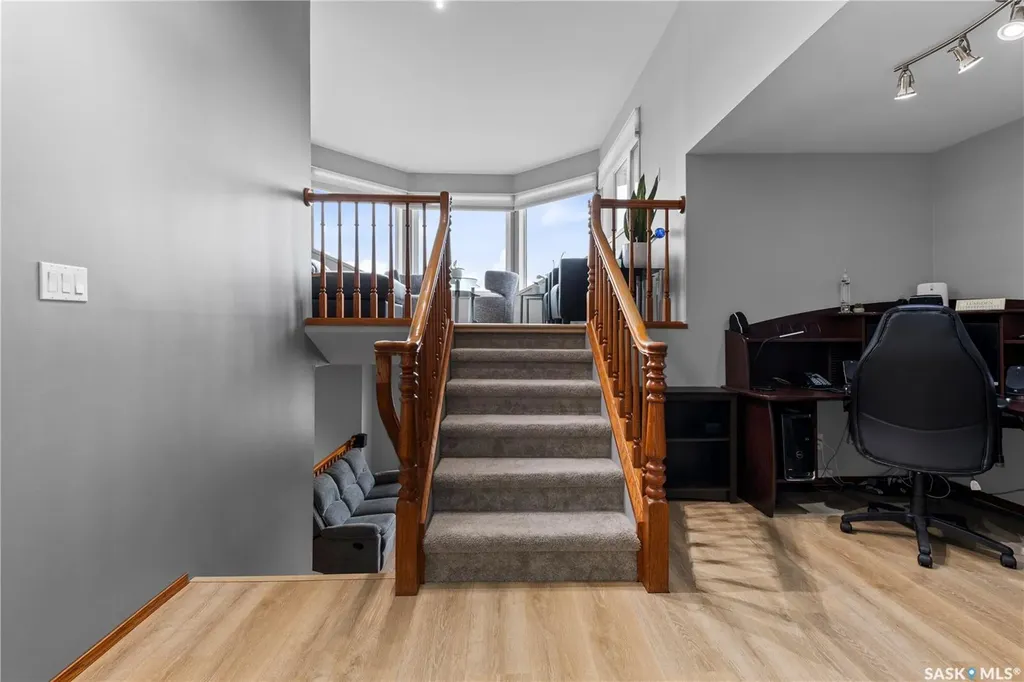 270 Prospect Crescent Lumsden SK S0G 3C0