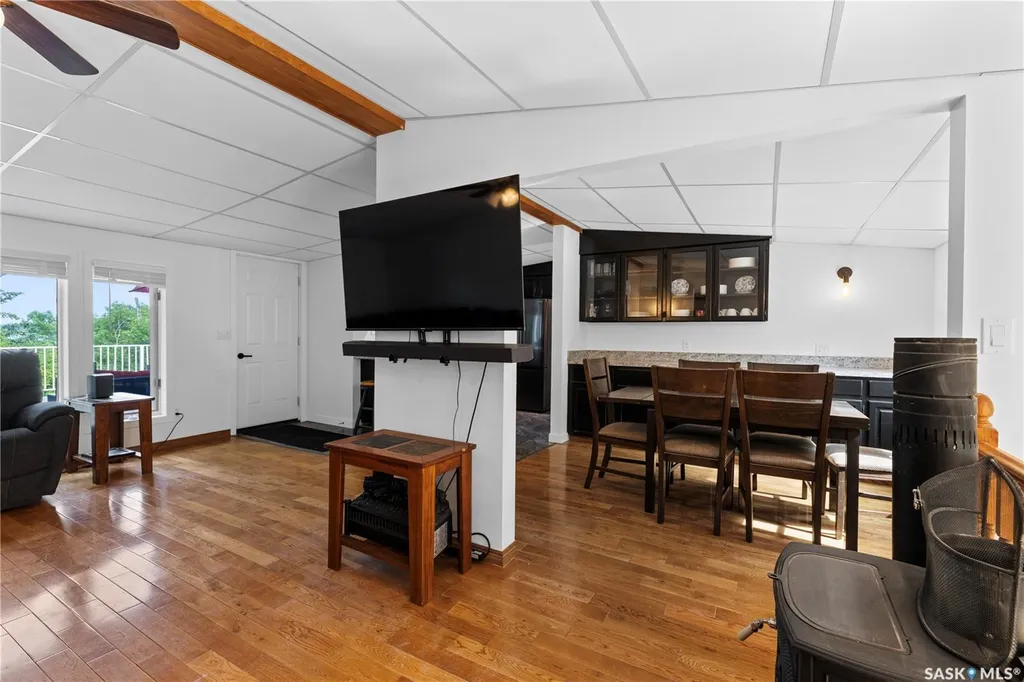342 4th Street E Regina Beach SK S0G 4C0