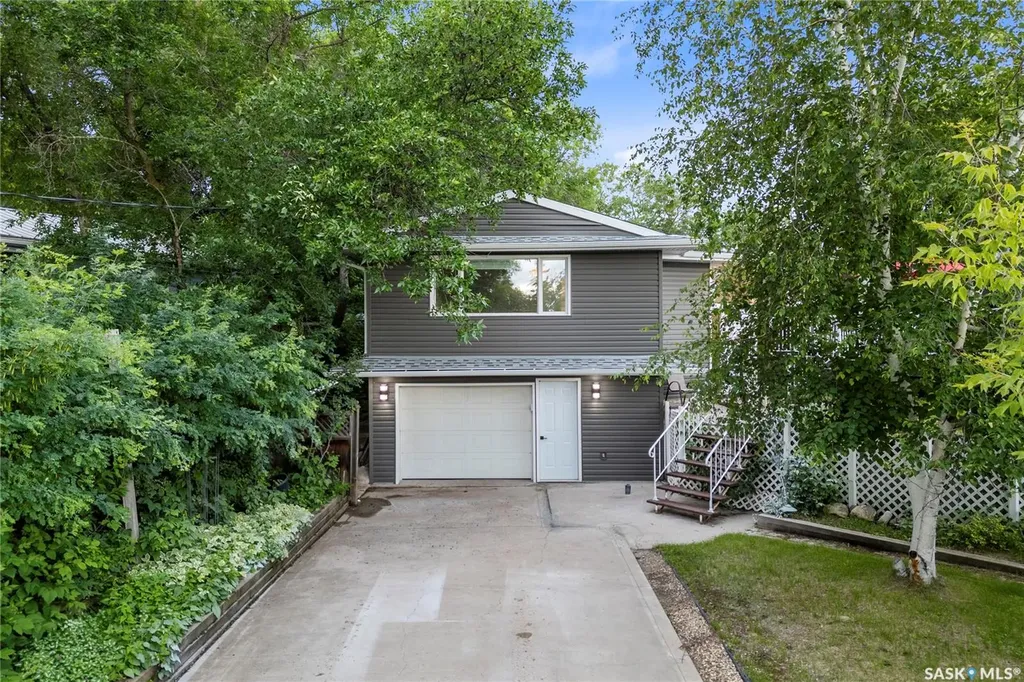 342 4th Street E Regina Beach SK S0G 4C0