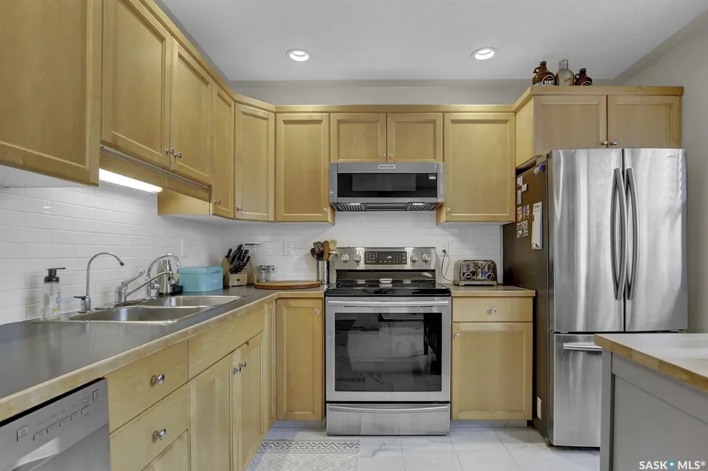 2734 Victoria Avenue Regina SK S4T 1K3