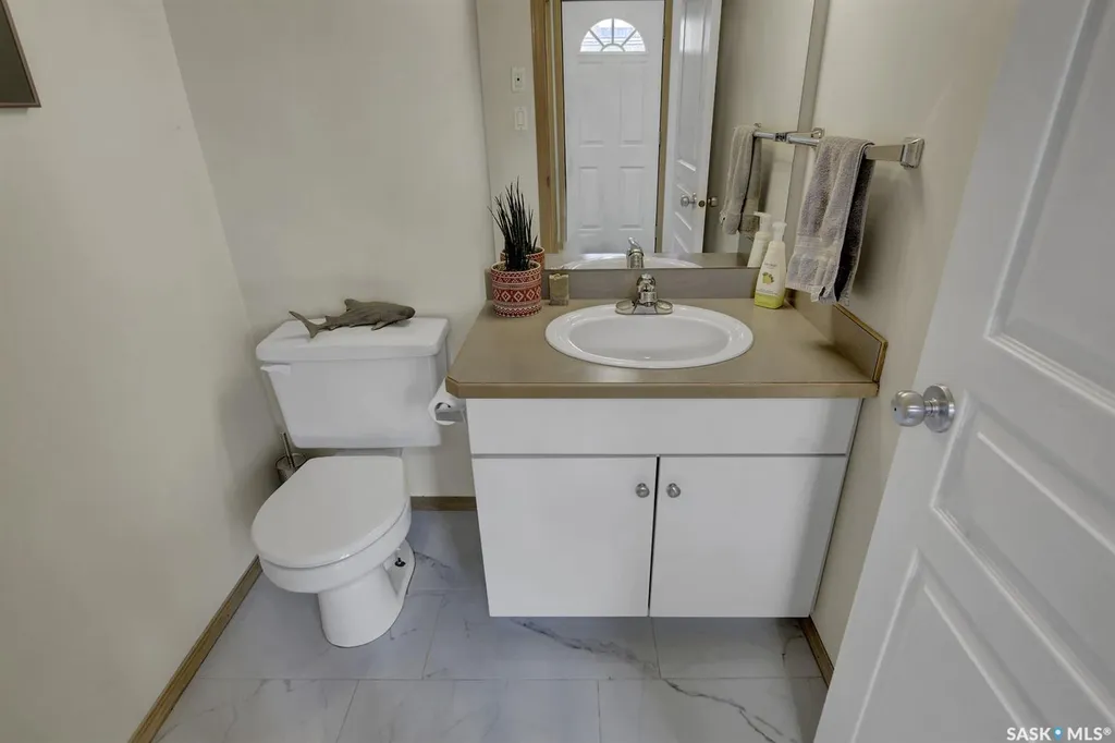2734 Victoria Avenue Regina SK S4T 1K3