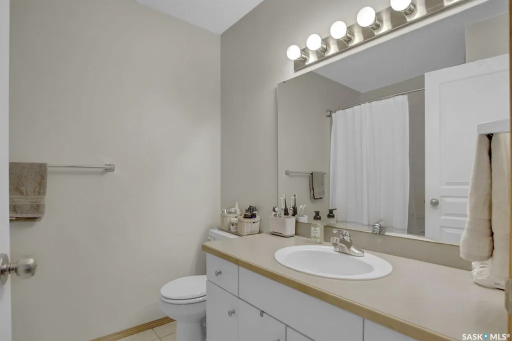 2734 Victoria Avenue Regina SK S4T 1K3