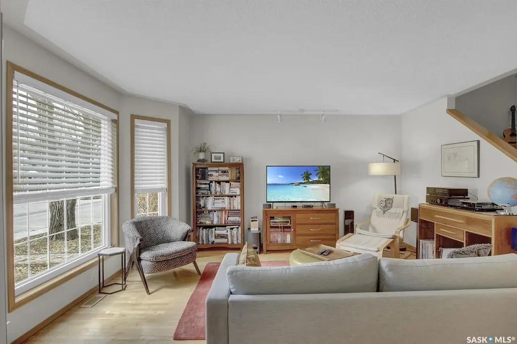 2734 Victoria Avenue Regina SK S4T 1K3