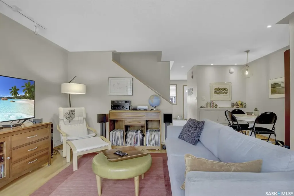 2734 Victoria Avenue Regina SK S4T 1K3