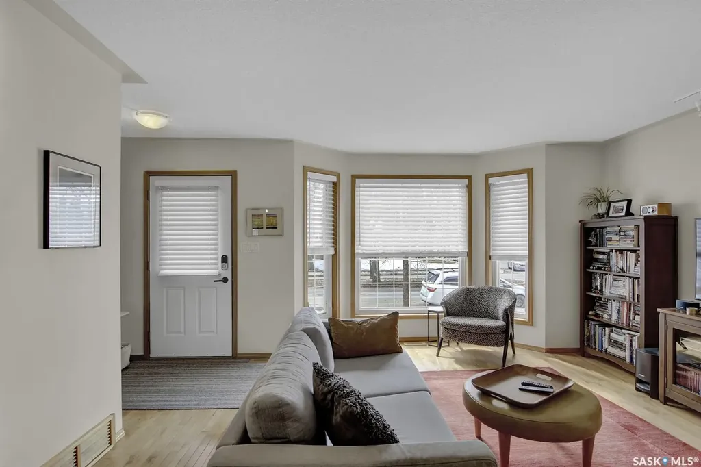 2734 Victoria Avenue Regina SK S4T 1K3