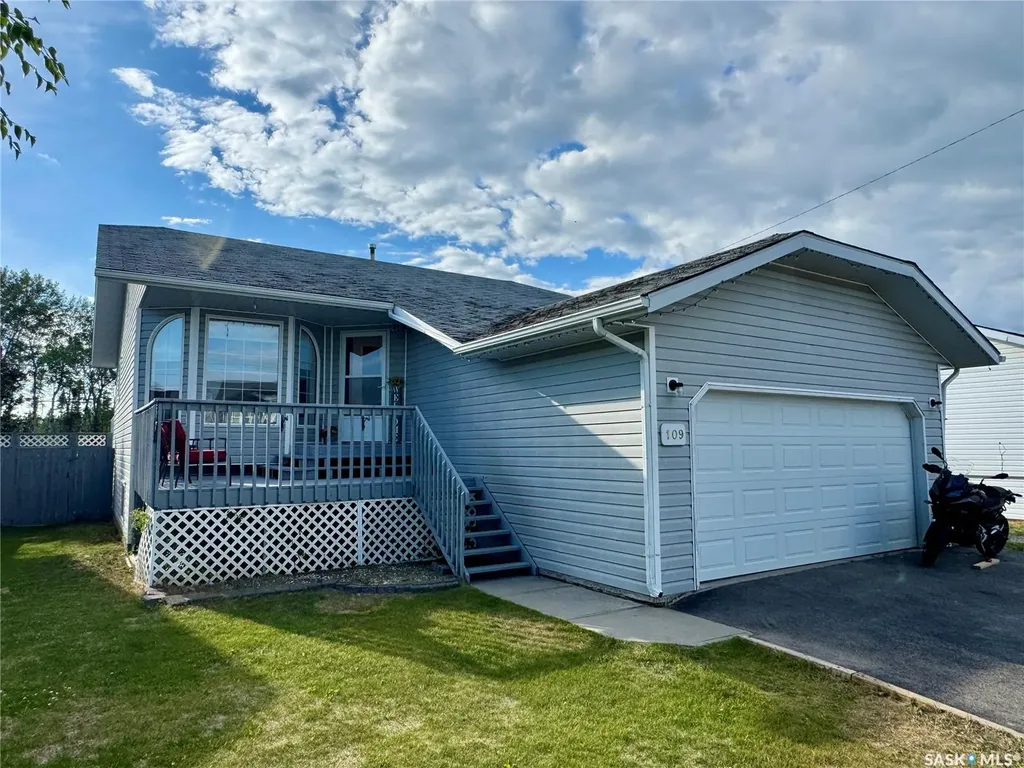 109 Watt Place La Ronge SK S0J 1L0