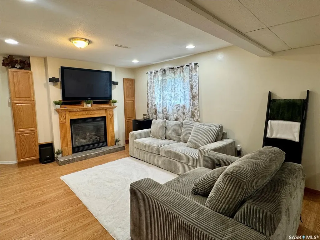 109 Watt Place La Ronge SK S0J 1L0