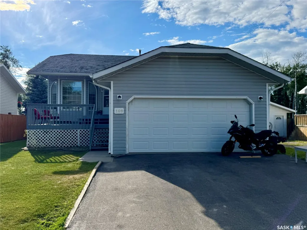 109 Watt Place La Ronge SK S0J 1L0