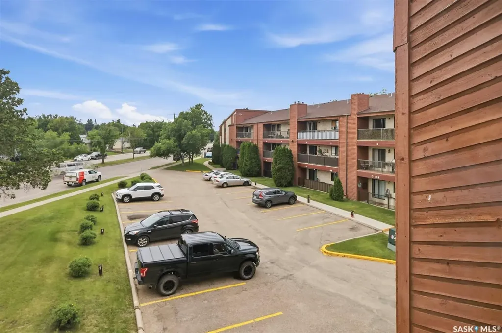 3302 33rd Street W Saskatoon SK S7L 6C9
