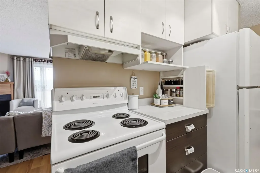 3302 33rd Street W Saskatoon SK S7L 6C9