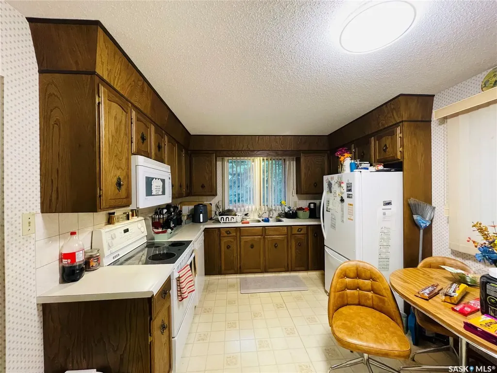 195 Lincoln Drive Regina SK S4S 6P5