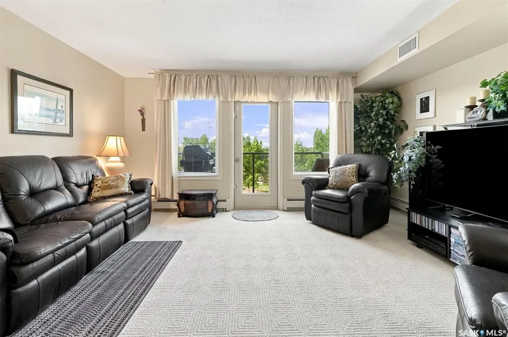 1622 Acadia Drive Saskatoon SK S7H 5H7
