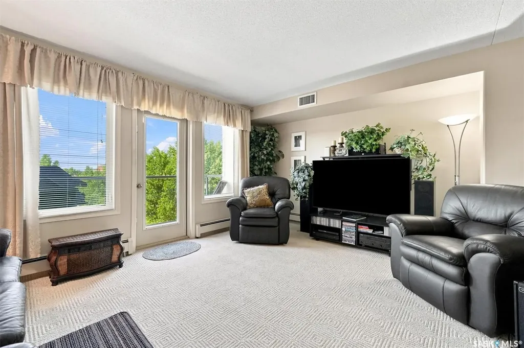 1622 Acadia Drive Saskatoon SK S7H 5H7