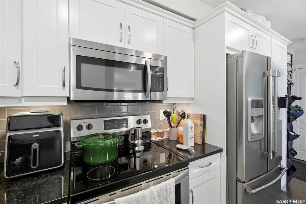 106 Willis Crescent Saskatoon SK S7T 0Y6