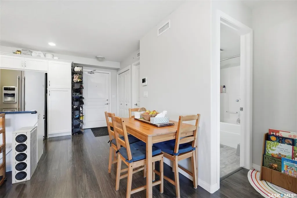 106 Willis Crescent Saskatoon SK S7T 0Y6