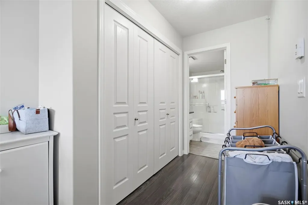 106 Willis Crescent Saskatoon SK S7T 0Y6