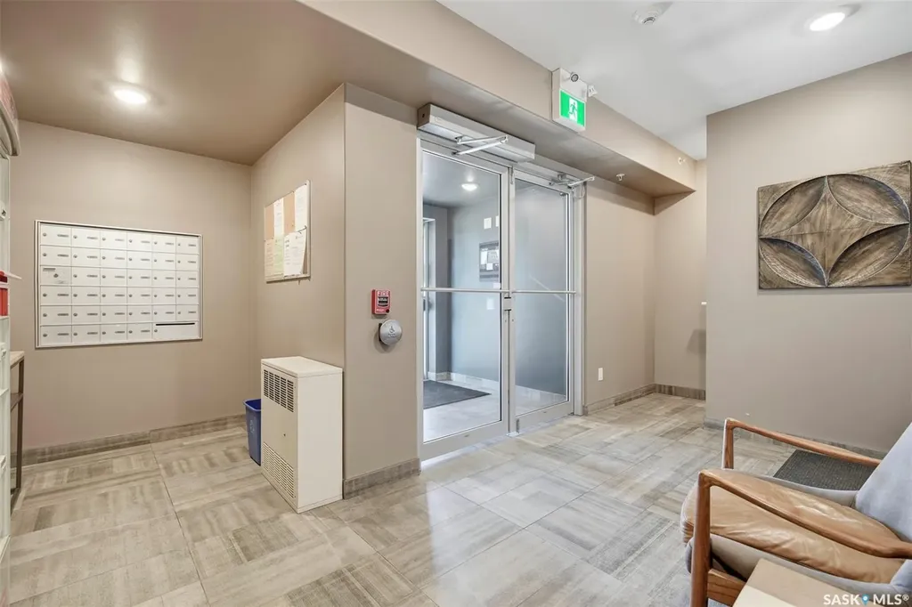 106 Willis Crescent Saskatoon SK S7T 0Y6