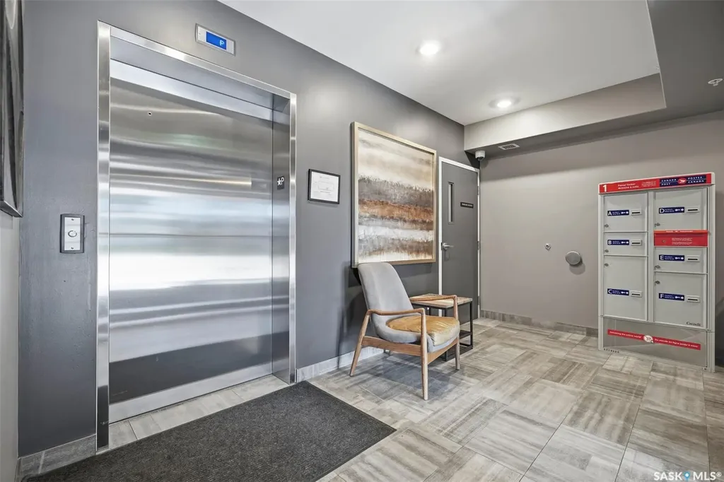 106 Willis Crescent Saskatoon SK S7T 0Y6