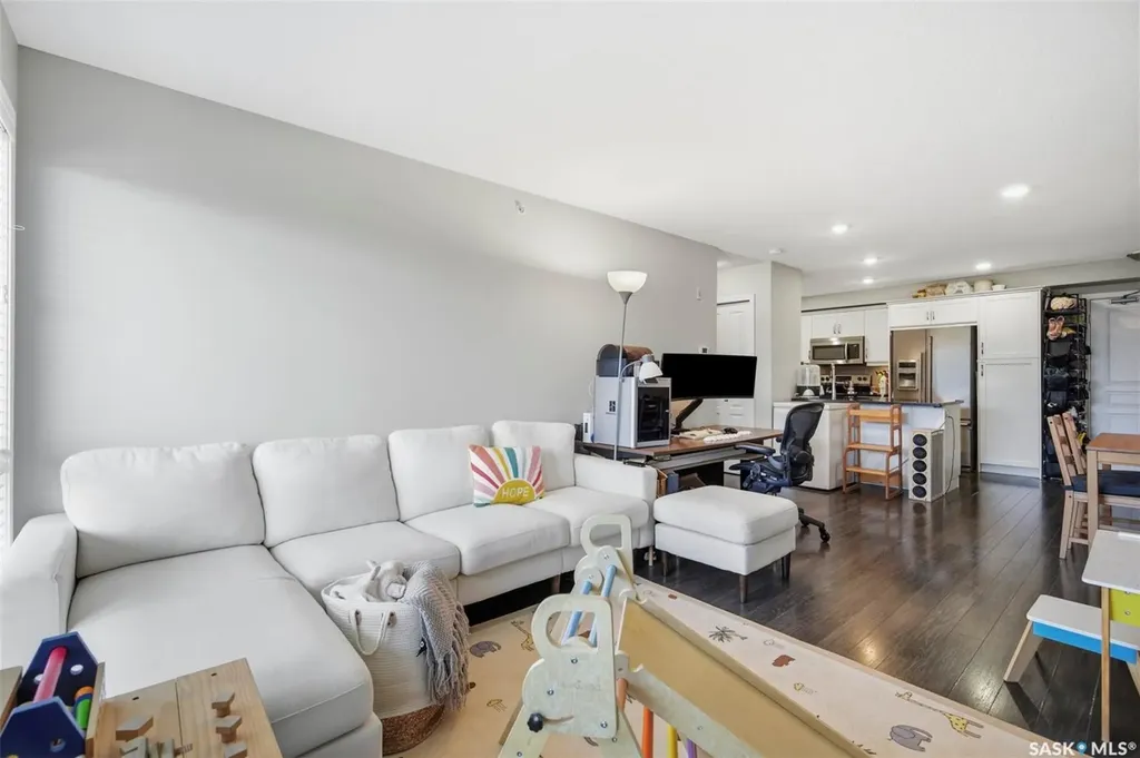 106 Willis Crescent Saskatoon SK S7T 0Y6
