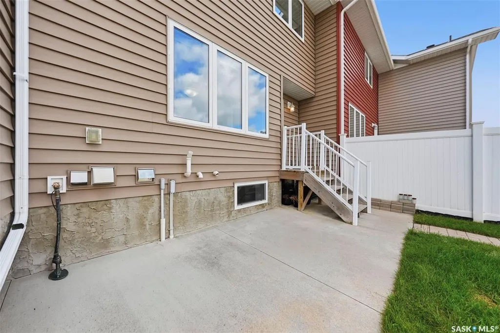 1430 Hunter Road Saskatoon SK S7T 0T4