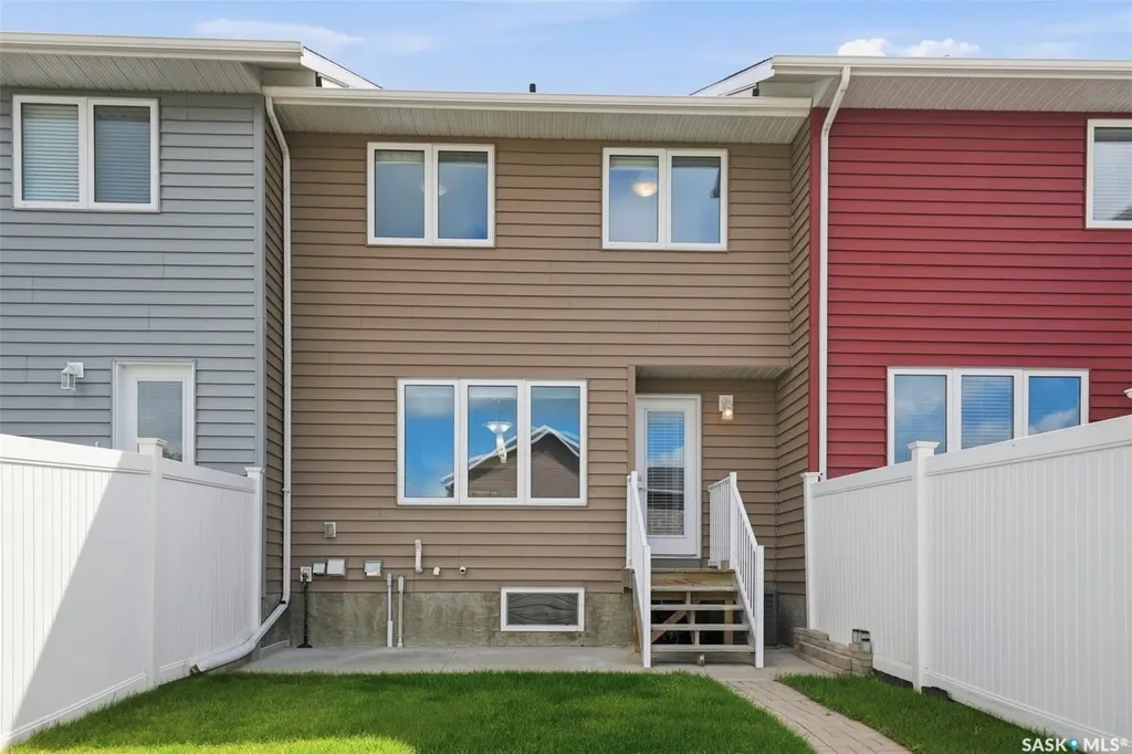 1430 Hunter Road Saskatoon SK S7T 0T4