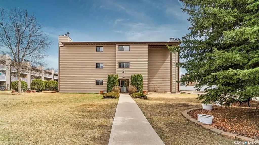 51 Wood Lily Drive Moose Jaw SK S6H 1H1