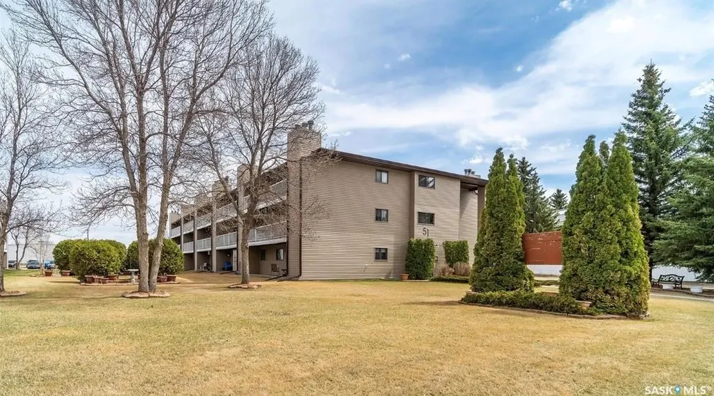51 Wood Lily Drive Moose Jaw SK S6H 1H1