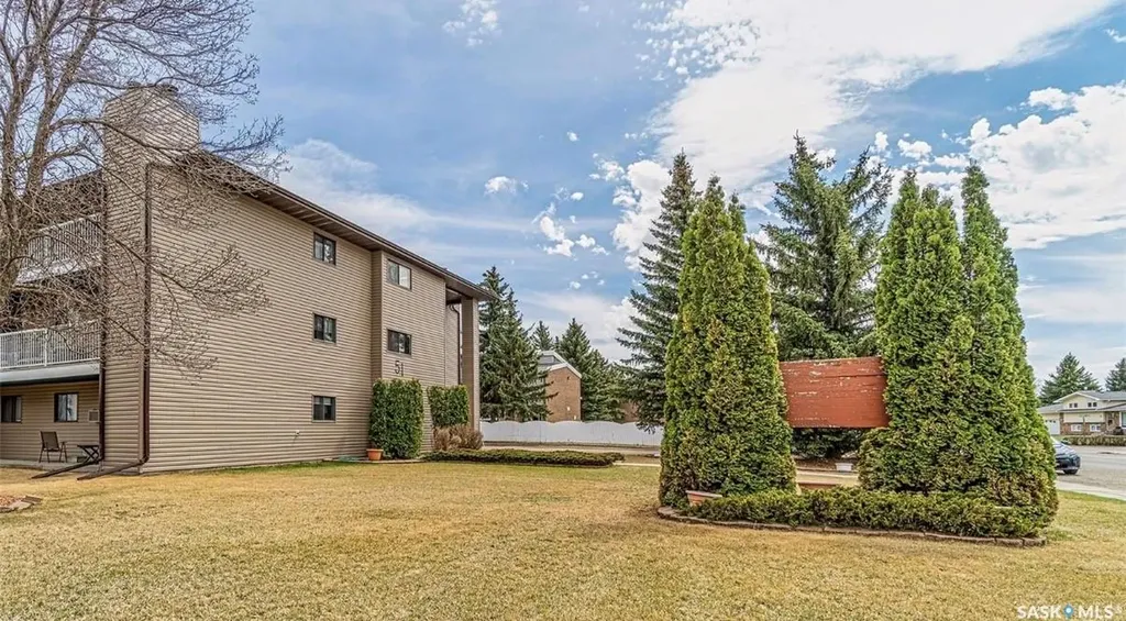 51 Wood Lily Drive Moose Jaw SK S6H 1H1