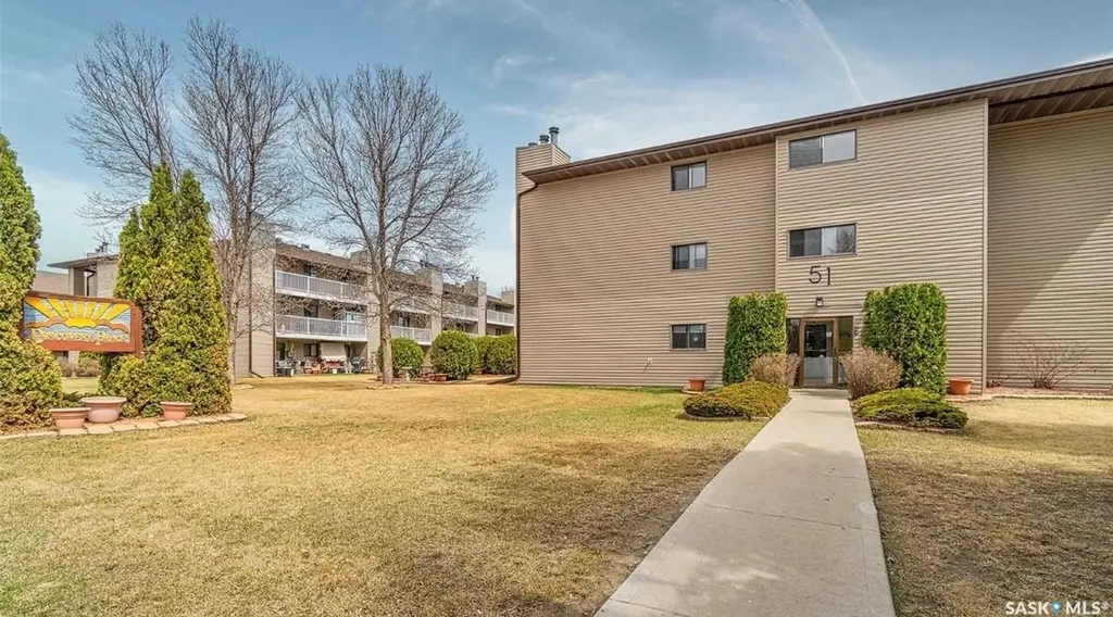 51 Wood Lily Drive Moose Jaw SK S6H 1H1
