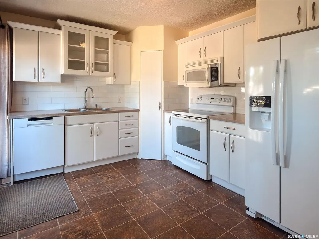 6 Fulton Drive Regina SK S4X 1E9