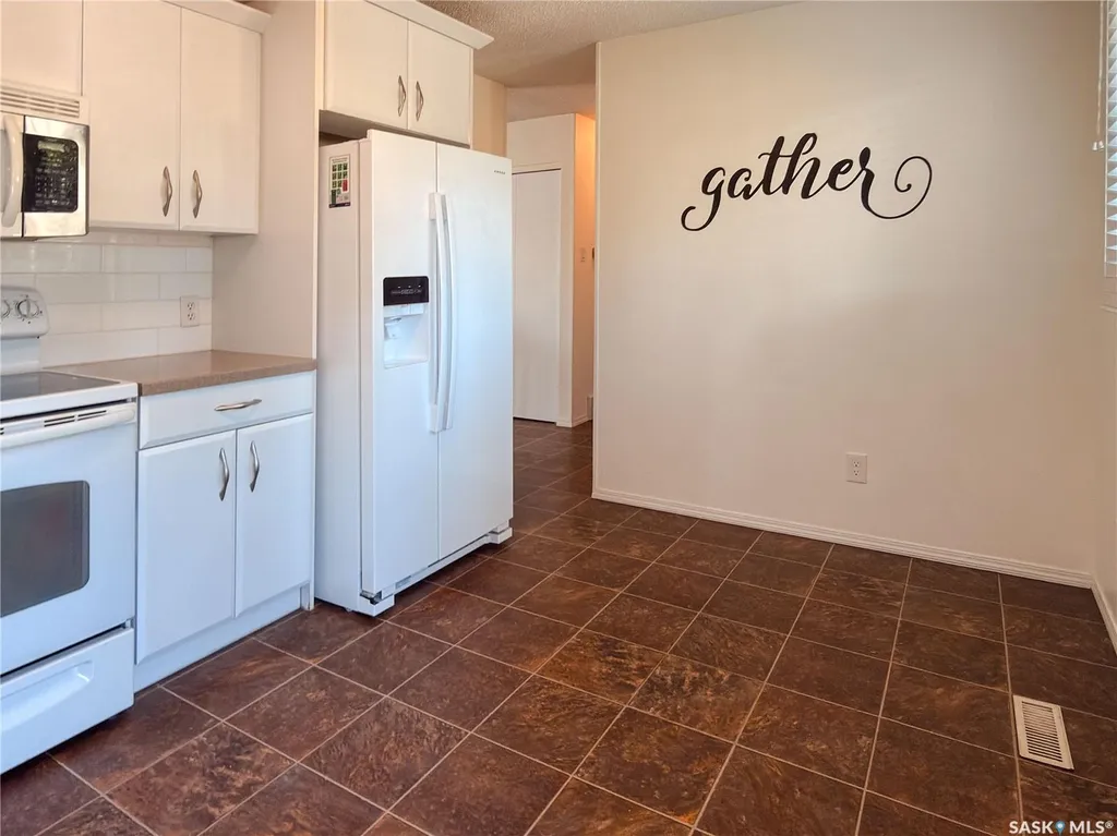 6 Fulton Drive Regina SK S4X 1E9