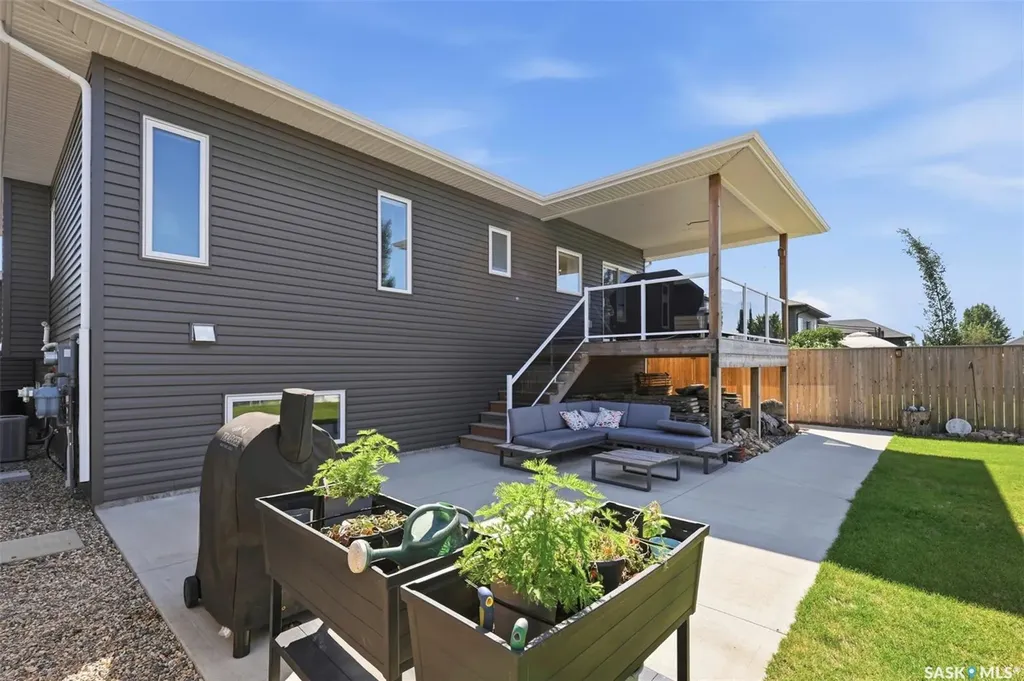 905 Salmon Way Martensville SK S0K 2T1