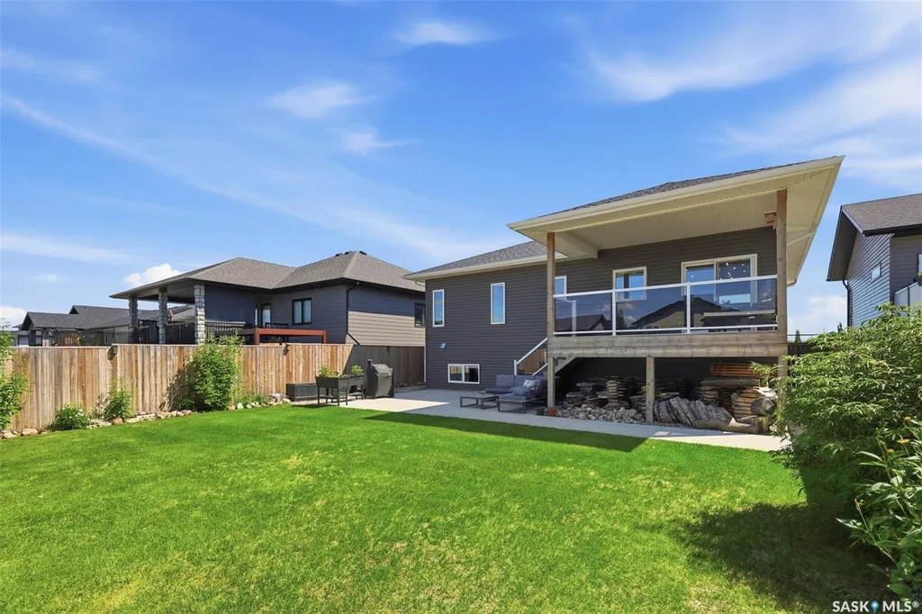 905 Salmon Way Martensville SK S0K 2T1