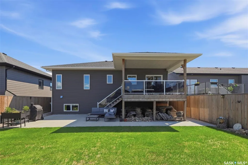 905 Salmon Way Martensville SK S0K 2T1