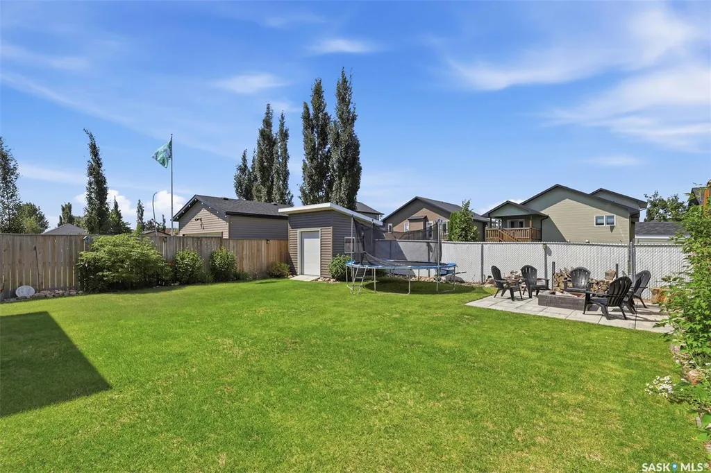 905 Salmon Way Martensville SK S0K 2T1